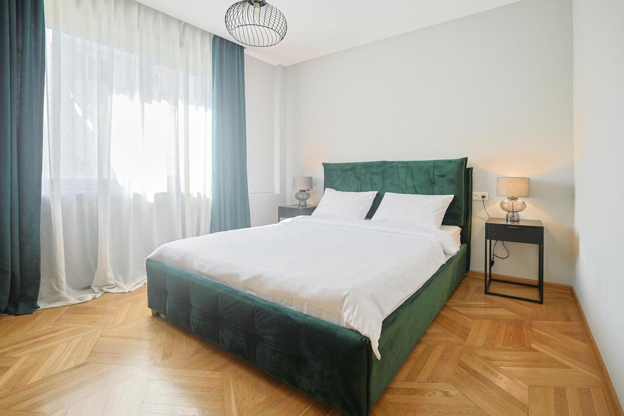 Hotel White House Тбілісі Екстер'єр фото